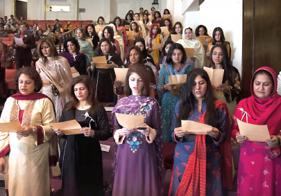 awards ceremony communicating knowledge is an art says scientist awards ceremony communicating knowledge is an art says scientist