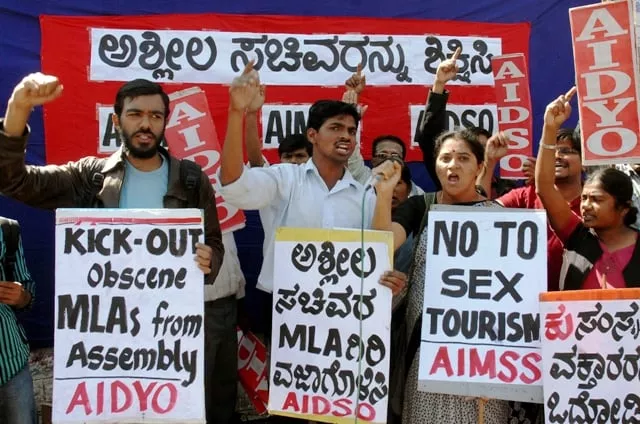 indian state ministers resign over porn video indian state ministers resign over porn video
