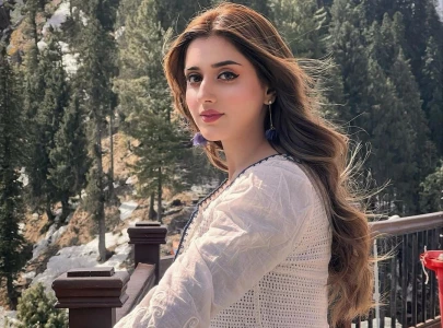 was offered kubra and ushna s role in parizaad and hum kahan ke sachay thay jannat mirza