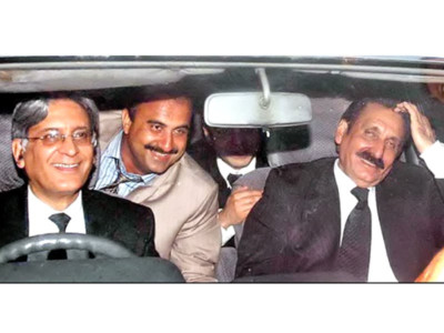 not before me no longer aitzaz faces cjp to appeal contempt charges on pm