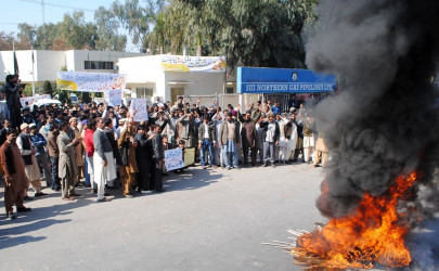accountability sngpl workers strike against victimisation of upright engineer