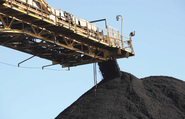 thar coal despite pm s orders ministry fails to allocate funds