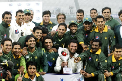 pakistan and england one day squads