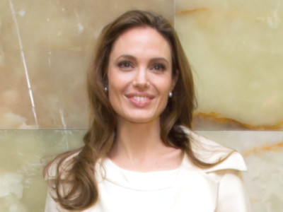 jolie shows directorial debut at berlin fest jolie shows directorial debut at berlin fest