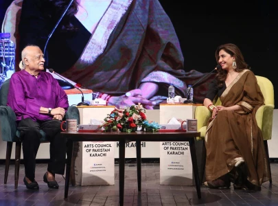 i am with pathaan mahira khan wants an honest person to lead pakistan