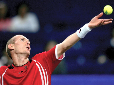 tennis davydenko cruises past haase