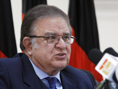 afghan defense minister warns about us plan