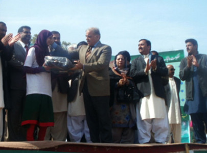 laptop distribution shahbaz sharif urges students to work hard for the country laptop distribution shahbaz sharif urges students to work hard for the country