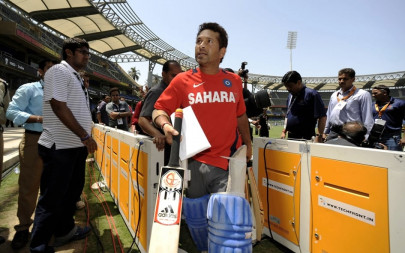 india debates tendulkar s one day future