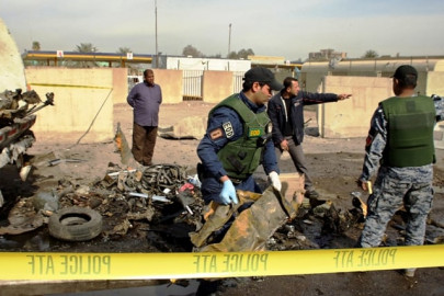 iraq attacks kill 60 raise sectarian fears