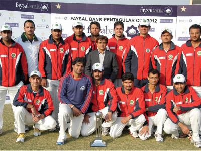 stop cricketers from playing abroad