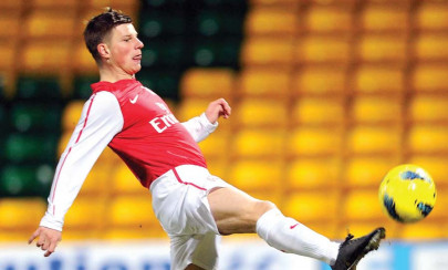 football zenit want arsenal s arshavin loan