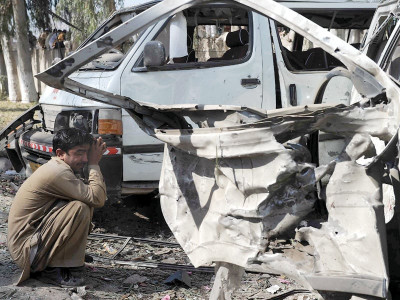 peshawar blast car bomb claims 13 lives many dreams at bus station peshawar blast car bomb claims 13 lives many dreams at bus station