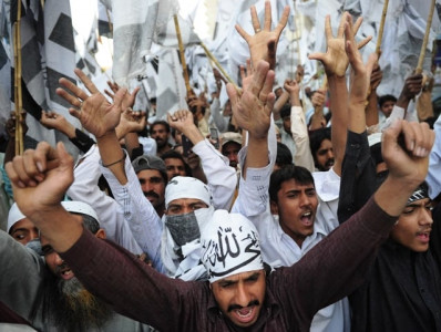 quran burning in afghanistan anti us protests spread to pakistan quran burning in afghanistan anti us protests spread to pakistan