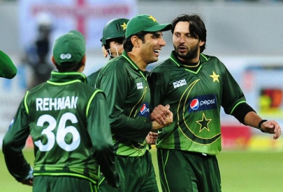 pakistan searches for australia odis venue