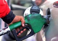 pakistan considers big fuel price cut