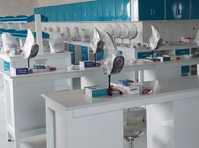 chemical splashes injure 14 children at school chemical splashes injure 14 children at school