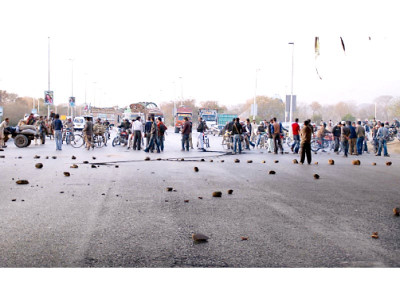 bus massacre g b students shia organisations protest kohistan killings bus massacre g b students shia organisations protest kohistan killings