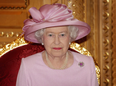 queen elizabeth to open london olympics