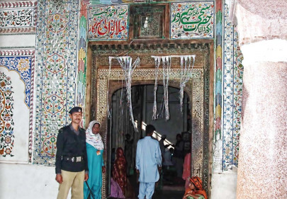 sakhi sarwar thousands arrive for festival ahead of urs sakhi sarwar thousands arrive for festival ahead of urs