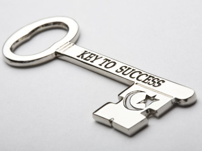 flood rehabilitation 94 rahim yar khan families given keys to houses in model village