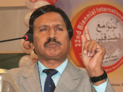 pima convention pir pagara jon elia died of smoking but media doesn t highlight it