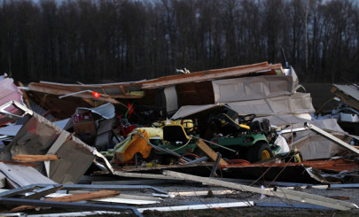 27 dead one town gone as tornadoes rip central us