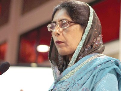 that time of the month don t overreact and don t neglect comes advice from gynaecologist