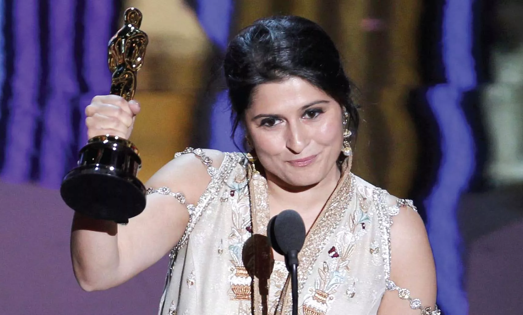 sharmeen obaid chinoy to get hilal e imtiaz for saving face sharmeen obaid chinoy to get hilal e imtiaz for saving face