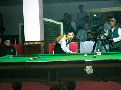 snooker tournament thepchaiya pockets snooker trophy