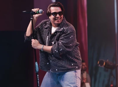 asim azhar reacts to fans body shaming him comparing him to adnan sami asim azhar reacts to fans body shaming him comparing him to adnan sami