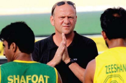 i have a commitment to fulfil says heuvel