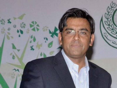 why was karachi s commissioner asif hyder shah dismissed mr cm