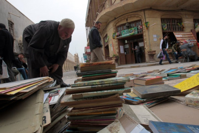 baghdad marketplace oasis holds iraq of dreams