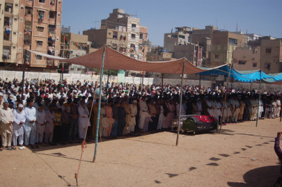 lyari violence krc to decide its political future after soyem of slain leader