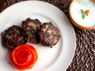 ever heard of peshawari chapli kebab burgers ever heard of peshawari chapli kebab burgers