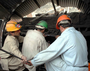 india eyes pakistan for access to afghan mine bonanza