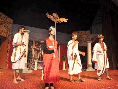 drama night school students reinterpret classic plays