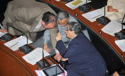 sindh assembly arbab ghulam rahim finally bites the dust