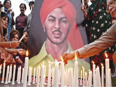 vigil held as tribute to bhagat singh