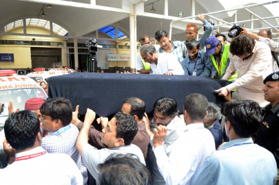 acid victim fakhra yunus laid to rest in karachi acid victim fakhra yunus laid to rest in karachi