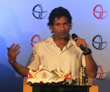 tendulkar does not rule out playing in 2015 world cup