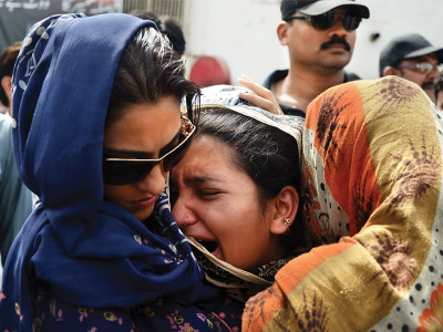 tearful reunion as fakhra s body comes home tearful reunion as fakhra s body comes home