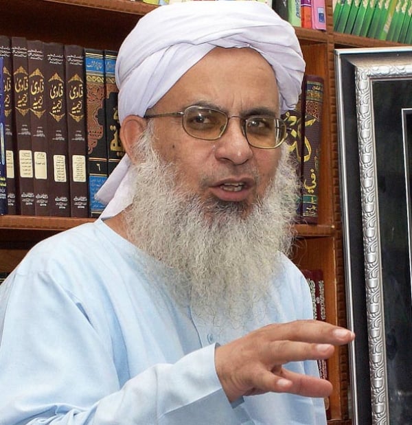 lal masjid cleric wants enforcement of shariah