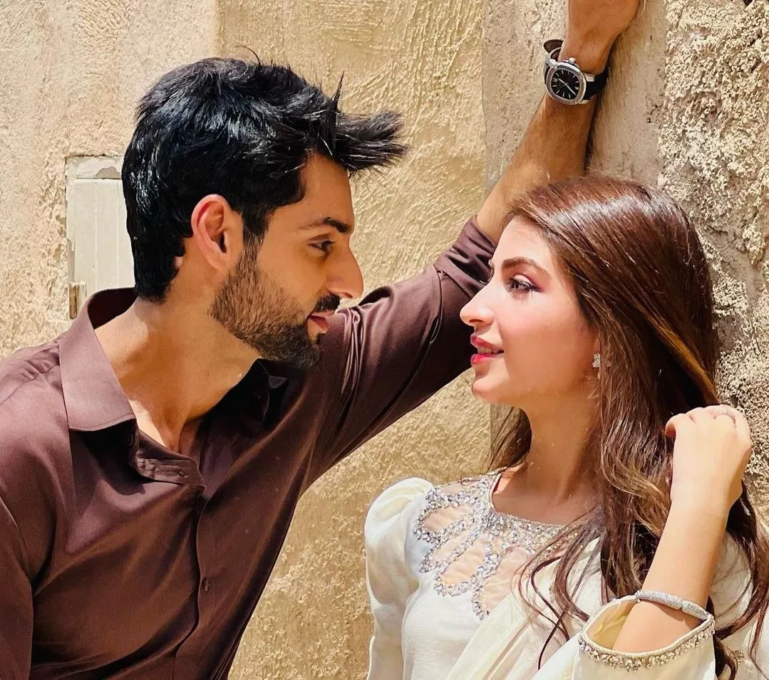 kinza hashmi to star in romantic song with indian actor karan wahi kinza hashmi to star in romantic song with indian actor karan wahi