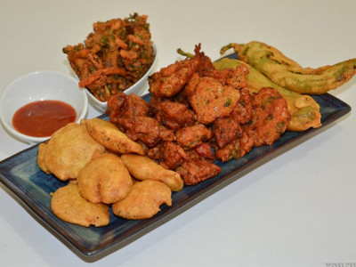 five variations of pakoras that are light on the taste heavy on the waist five variations of pakoras that are light on the taste heavy on the waist