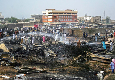fire in sohrab goth engulfs huts shops and cabins fire in sohrab goth engulfs huts shops and cabins
