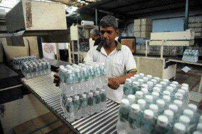 indian manufacturing sees slowest growth in 3 months