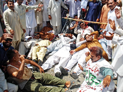 fuel price hike politicians join protesters in southern punjab