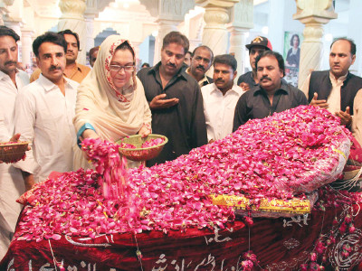 today s war is not between sindhis punjabis or hindus and muslims it is the poor against the rich